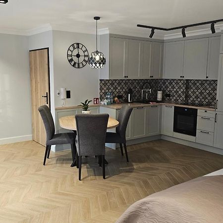 Apartamenty Szkolna Жнин Экстерьер фото